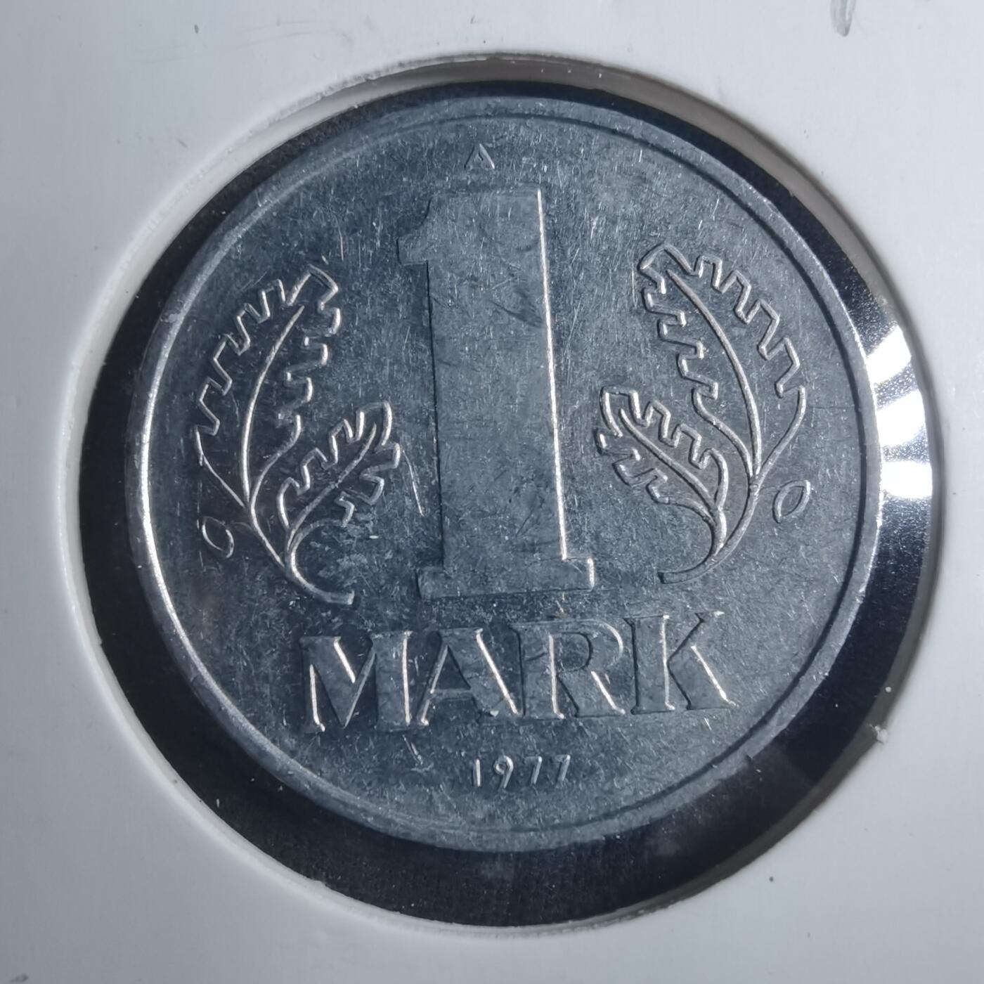 沼泽如烟--第893场 东德1977年1马克