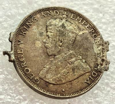  外国优质老铜币银币，周六九点倒数截拍，满百包邮，可寄存半年，喜欢朋友微信扫描二维码可直接参拍 - 镀银香港1933年一仙