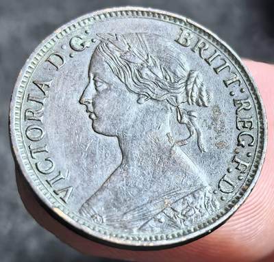  外国优质老铜币银币，周六九点倒数截拍，满百包邮，可寄存半年，喜欢朋友微信扫描二维码可直接参拍 - 极美品英国1862年1法新