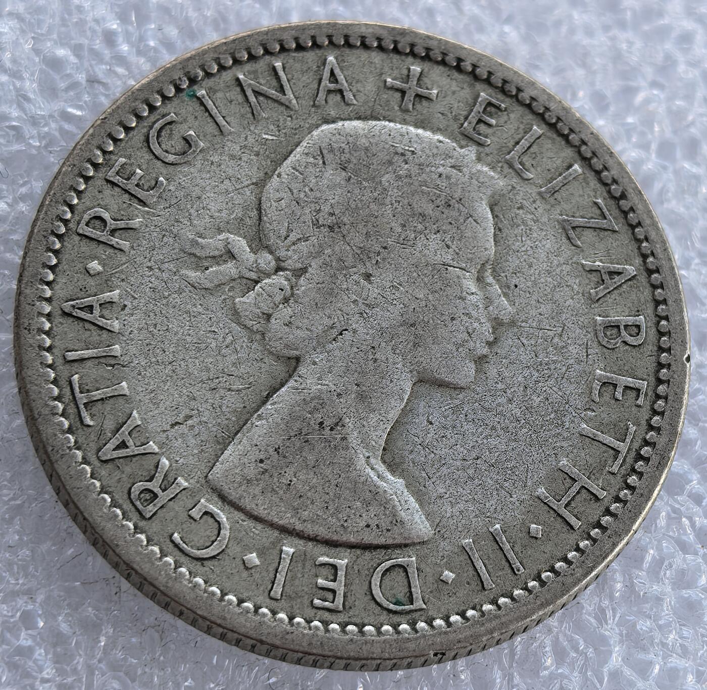  外国优质老铜币银币，周六九点倒数截拍，满百包邮，可寄存半年，喜欢朋友微信扫描二维码可直接参拍