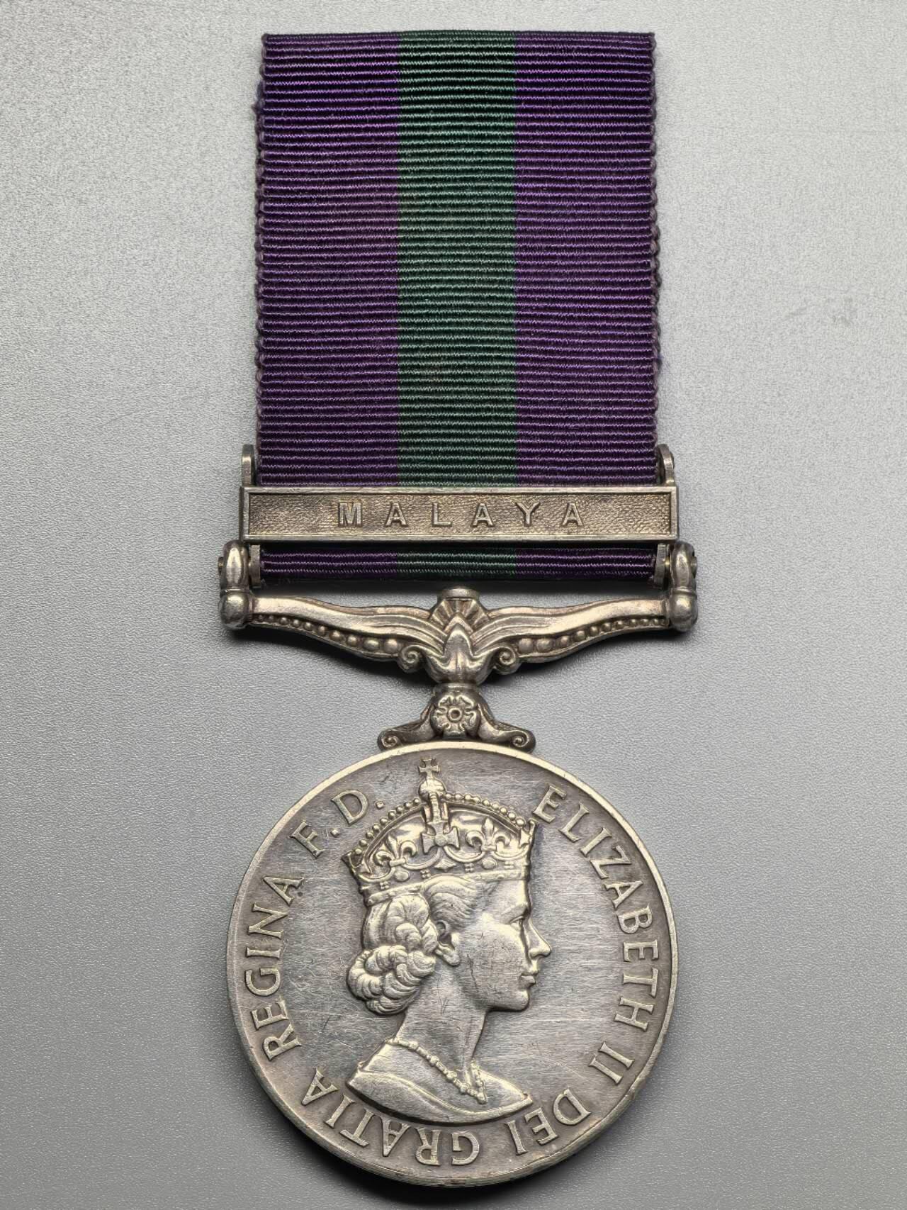 小驴勋章奖章收藏11月8日周六晚6点拍卖（珍爱和平，收藏战争，铭记历史，勿忘国耻，忠党爱国。有偿代拍，送拍规则在简介最后，参拍须阅读规则后再参拍，关系到运费包装发货时效真假辨别等关键信息，拍卖时不再发原图，看大图店主微信码在最后拍品里）