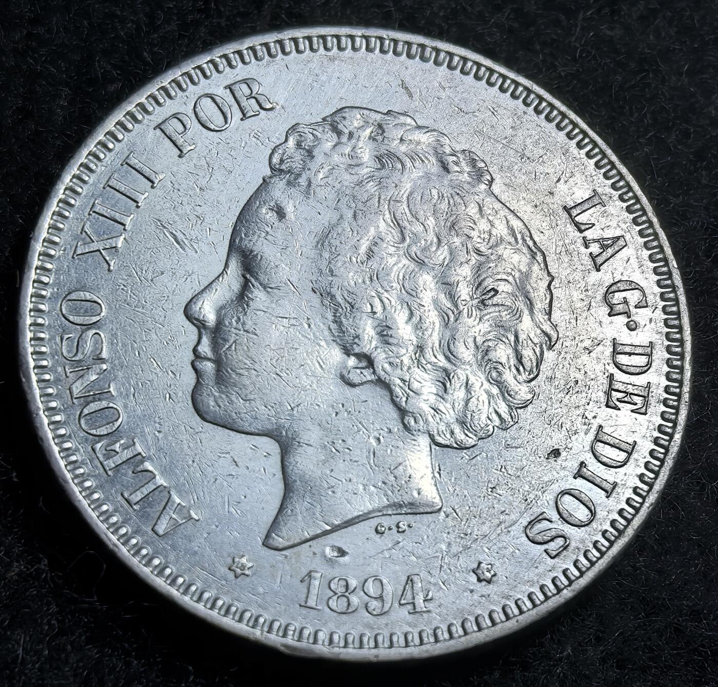 西班牙、丹属西印度、法属殖民地、乌拉圭银币古铜币，周五晚上九点倒数截拍，满百包邮，可寄存半年，喜欢朋友微信扫描二维码可直接参拍 AU品相西班牙1894年5比塞塔大银币，km700