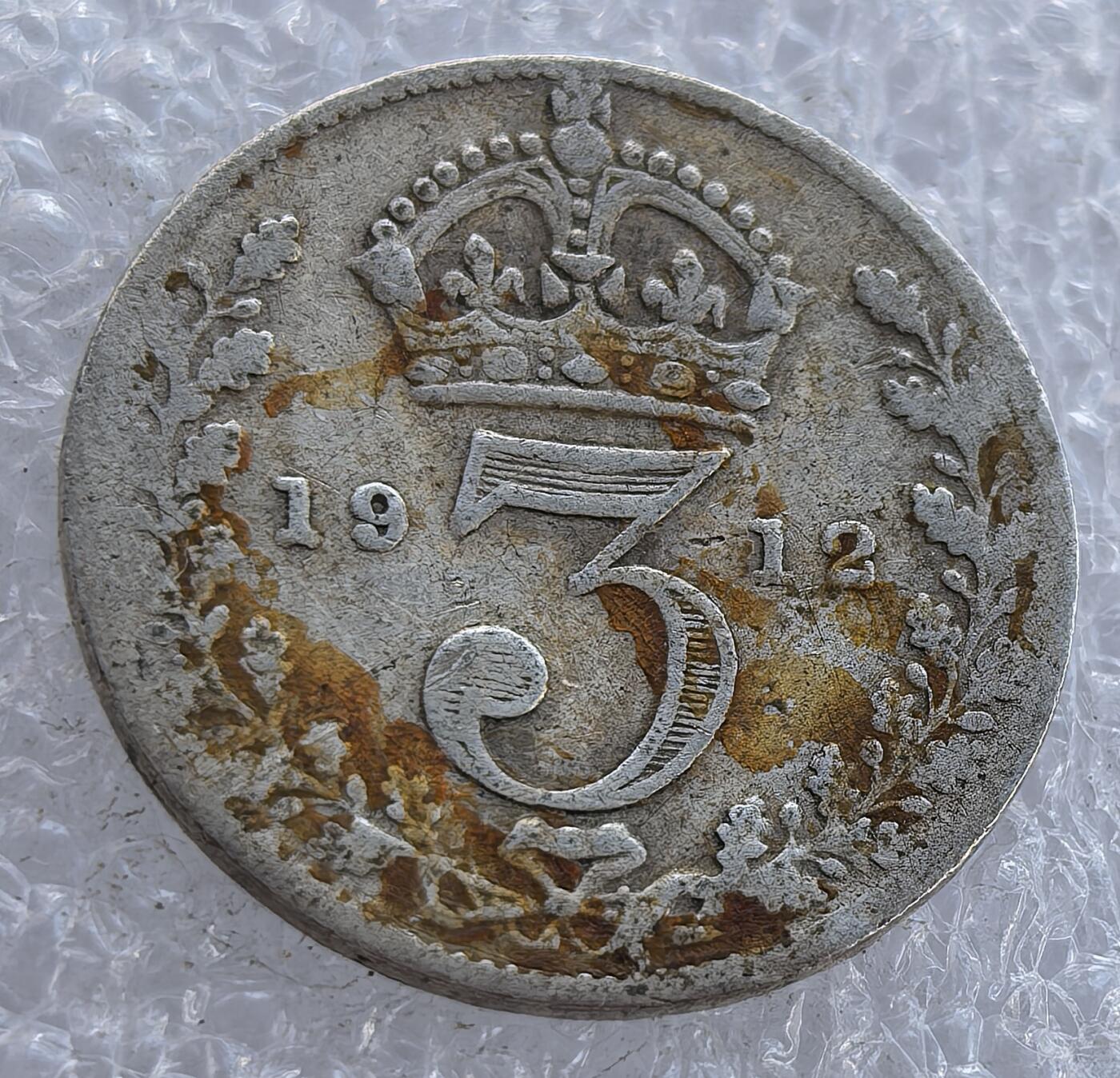  外国优质老铜币银币，周六九点倒数截拍，满百包邮，可寄存半年，喜欢朋友微信扫描二维码可直接参拍 英国1912年3便士银币