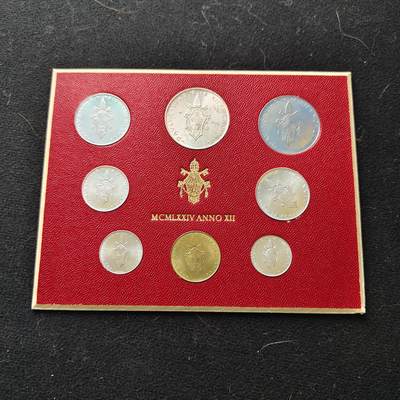 【全场包邮】纯粹捡漏拍475场（免费代拍第12场） - 梵蒂冈1974年官方卡装套币-含500里拉（29.3毫米11克）银币