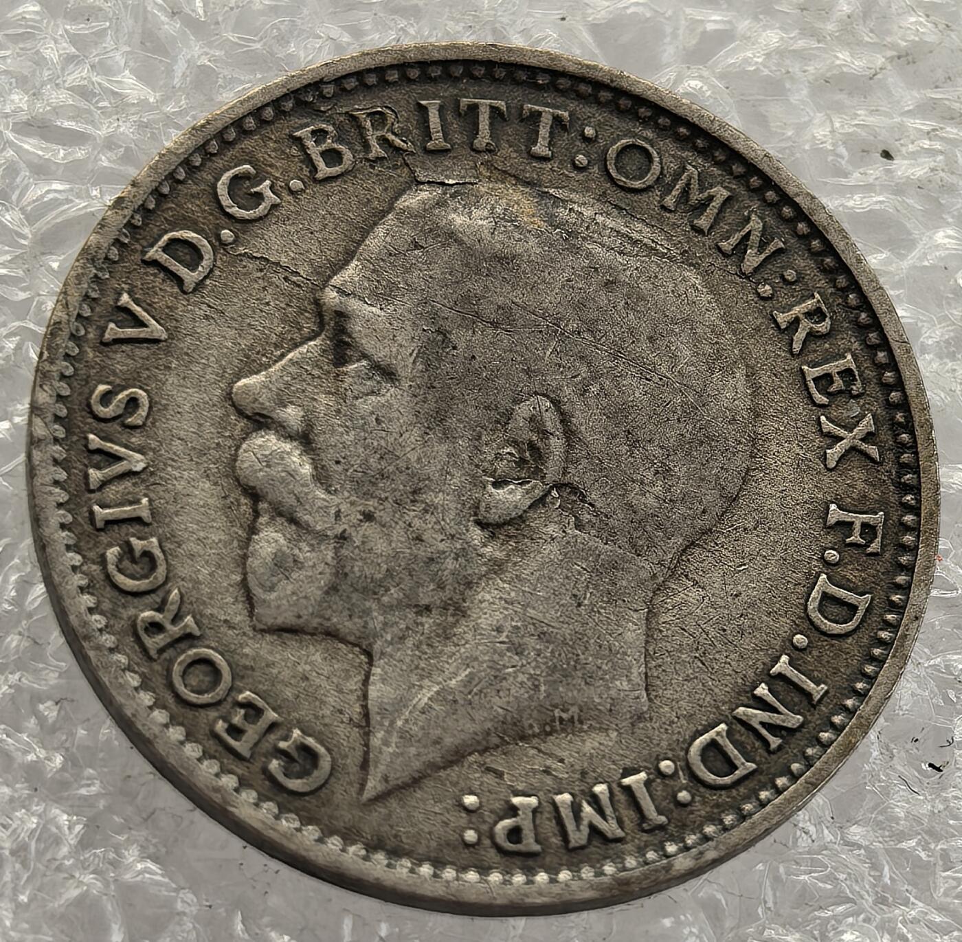  外国优质老铜币银币，周六九点倒数截拍，满百包邮，可寄存半年，喜欢朋友微信扫描二维码可直接参拍 英国1922年3便士银币