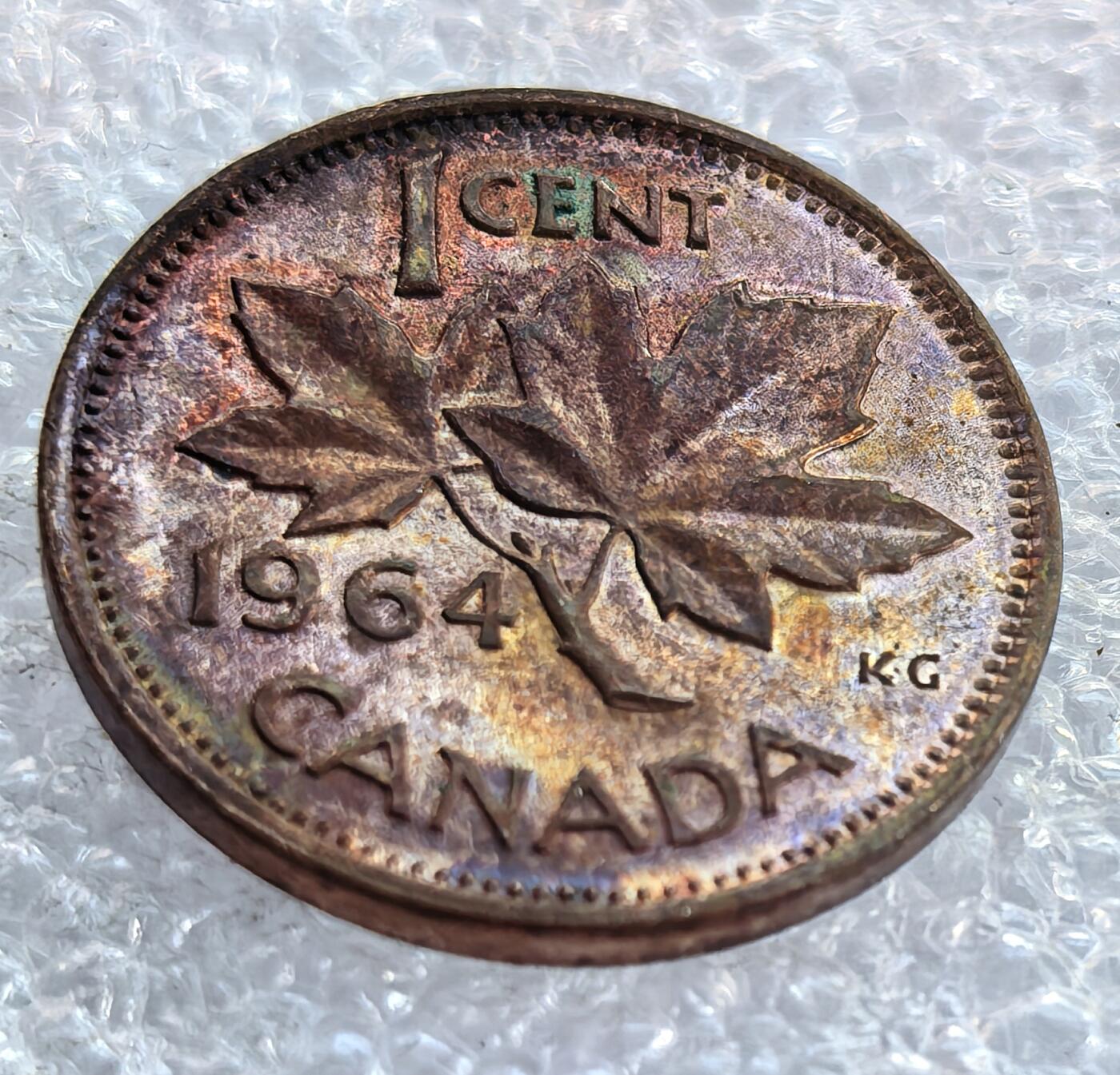  外国优质老铜币银币，周六九点倒数截拍，满百包邮，可寄存半年，喜欢朋友微信扫描二维码可直接参拍