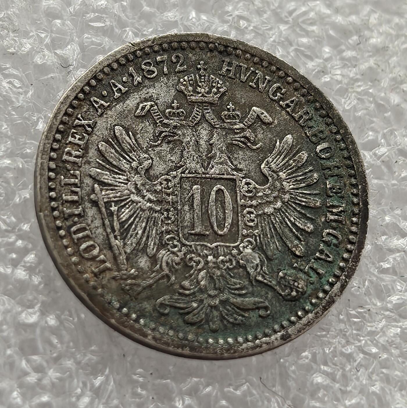  外国优质老铜币银币，周六九点倒数截拍，满百包邮，可寄存半年，喜欢朋友微信扫描二维码可直接参拍