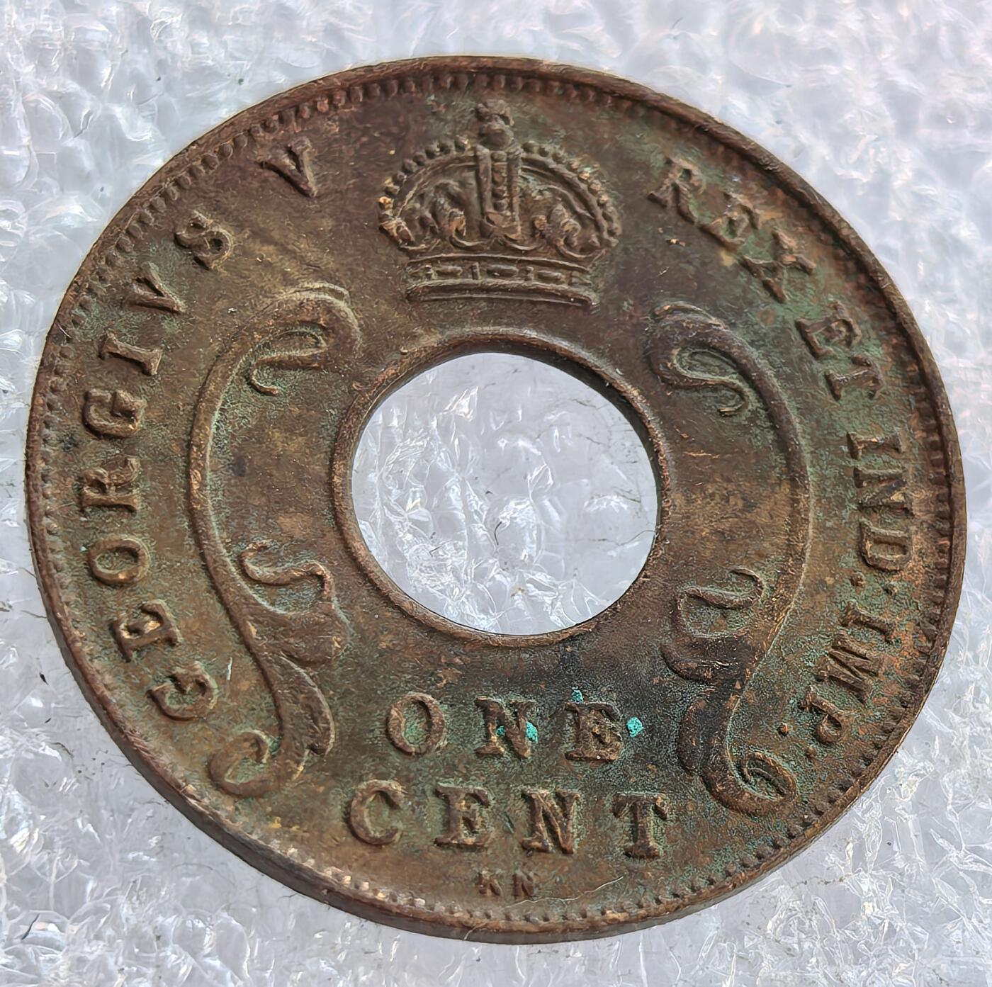  外国优质老铜币银币，周六九点倒数截拍，满百包邮，可寄存半年，喜欢朋友微信扫描二维码可直接参拍 东非1924年1分