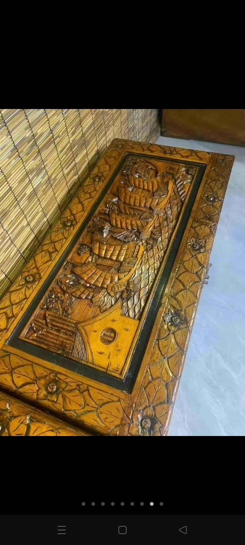 解放时期画箱（樟木），高浮雕，满工雕刻，采用樟木大板材，厚度2公分，雕刻一帆风顺，品相佳，入手即用，大箱100/54/49，小箱88/44/38