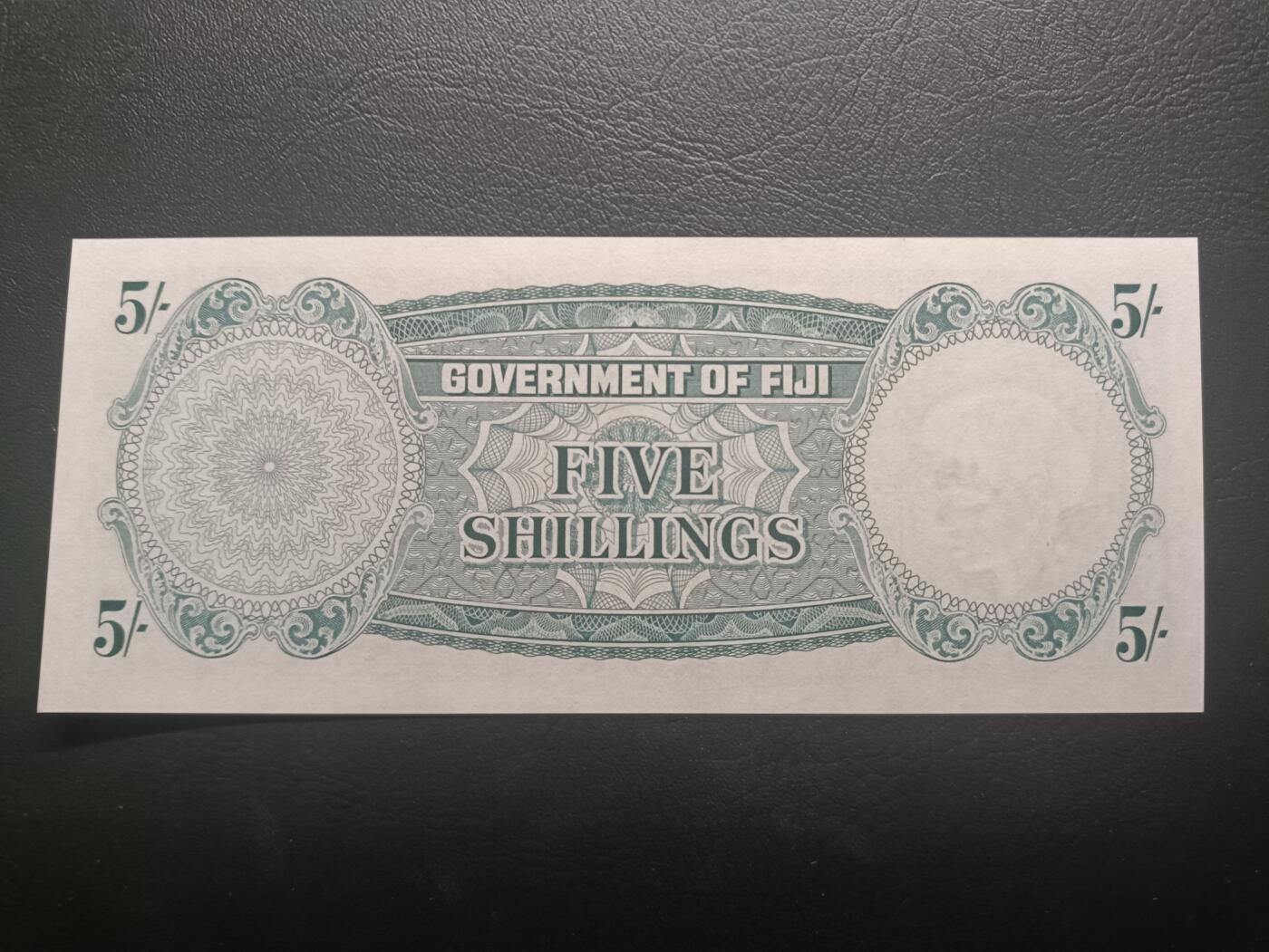 2025十一月第二期，总第200期 英属斐济1962年5先令UNC-，大皇冠女王