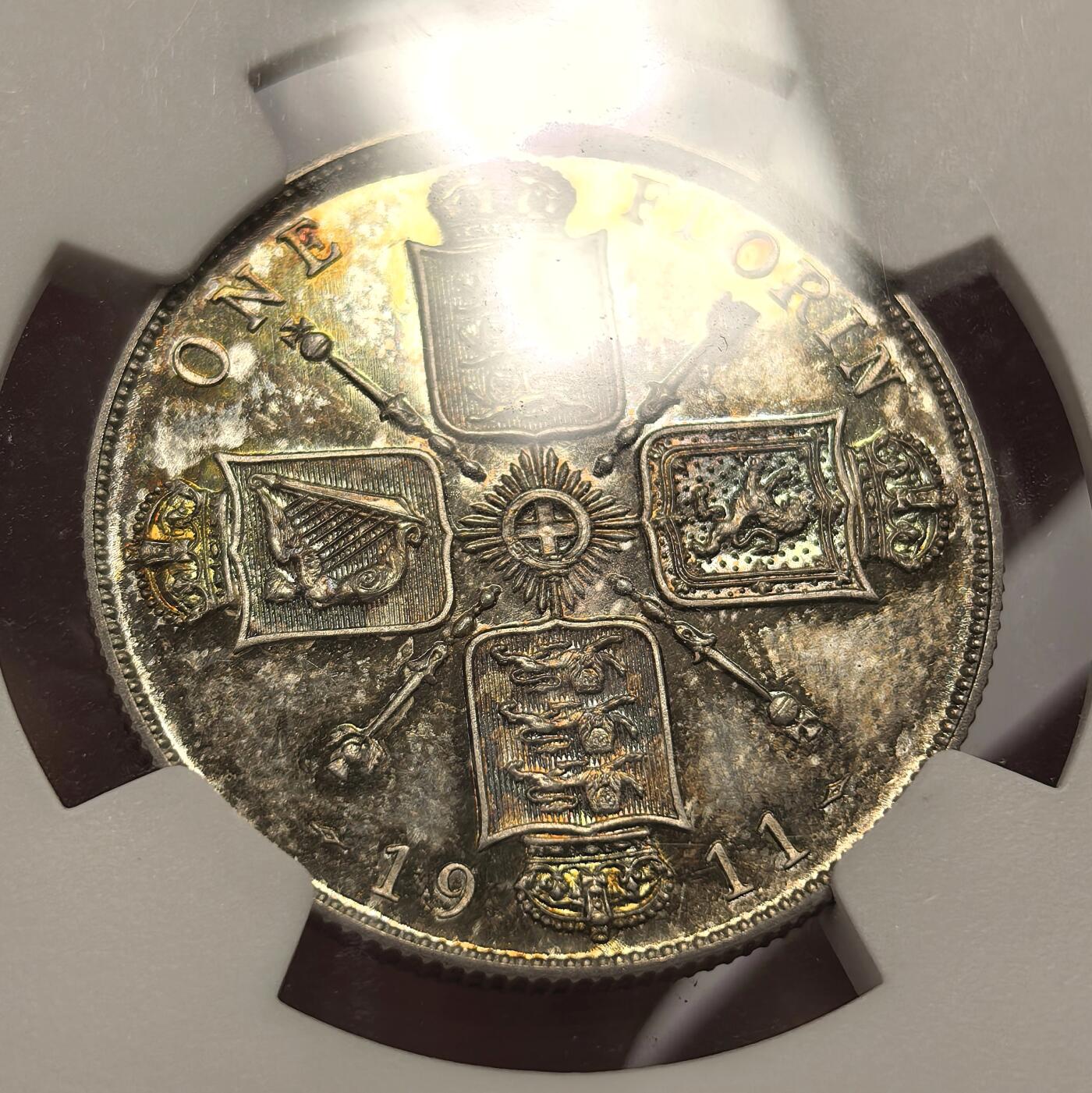 博洋堂“物美丰成”11月精品专场暨第145期（全场包邮） NGC PF67 英国1911年乔治五世精制1弗洛林银币 英系经典品种，镜面效果好，尤其背面，蓝金彩，少见彩系，非常漂亮