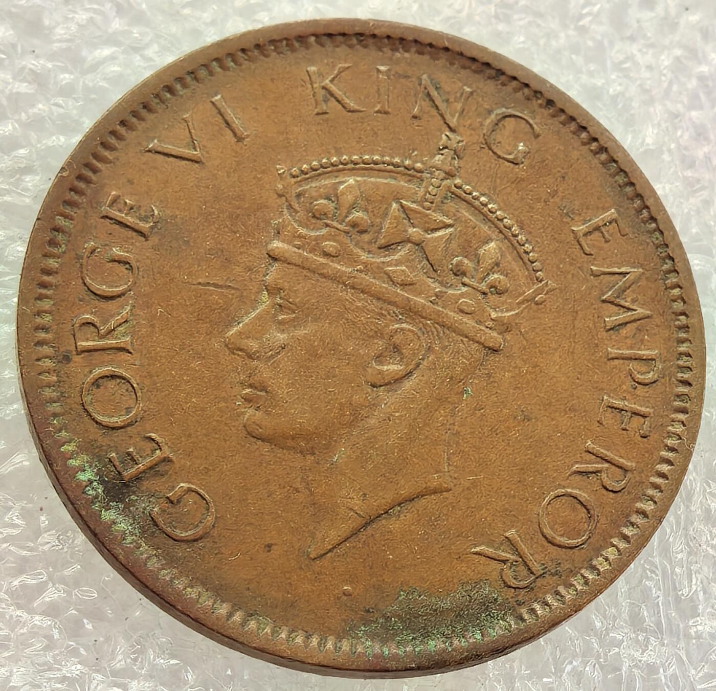  外国优质老铜币银币，周六九点倒数截拍，满百包邮，可寄存半年，喜欢朋友微信扫描二维码可直接参拍