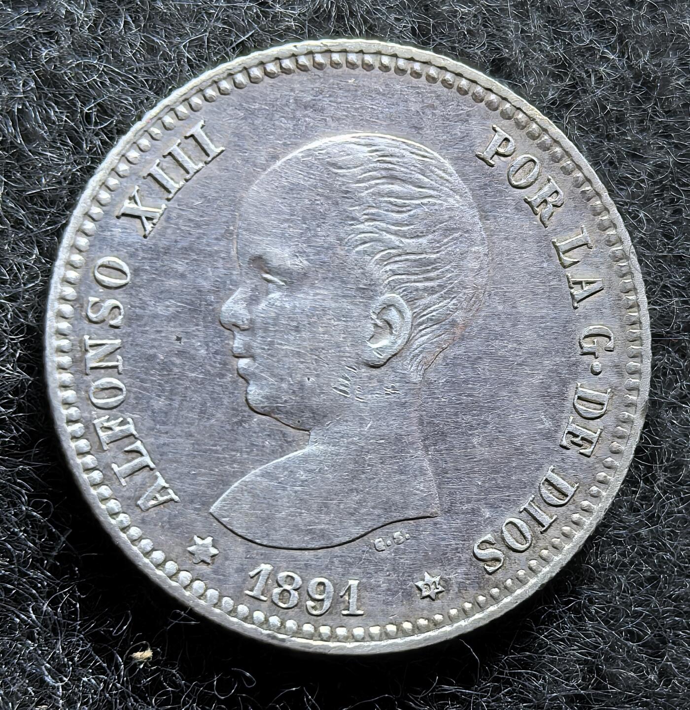 西班牙、丹属西印度、法属殖民地、乌拉圭银币古铜币，周五晚上九点倒数截拍，满百包邮，可寄存半年，喜欢朋友微信扫描二维码可直接参拍 全新极美品西班牙1891年1比塞塔小银币，km691