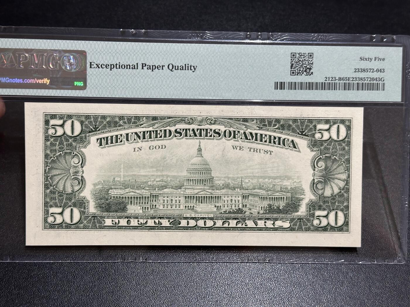 《外钞收藏家》第五百八十二期（精品场）（本平台长期征集拍品、欢迎藏友们联系合作） 1988年美国小头版50美元 PMG65 尾519