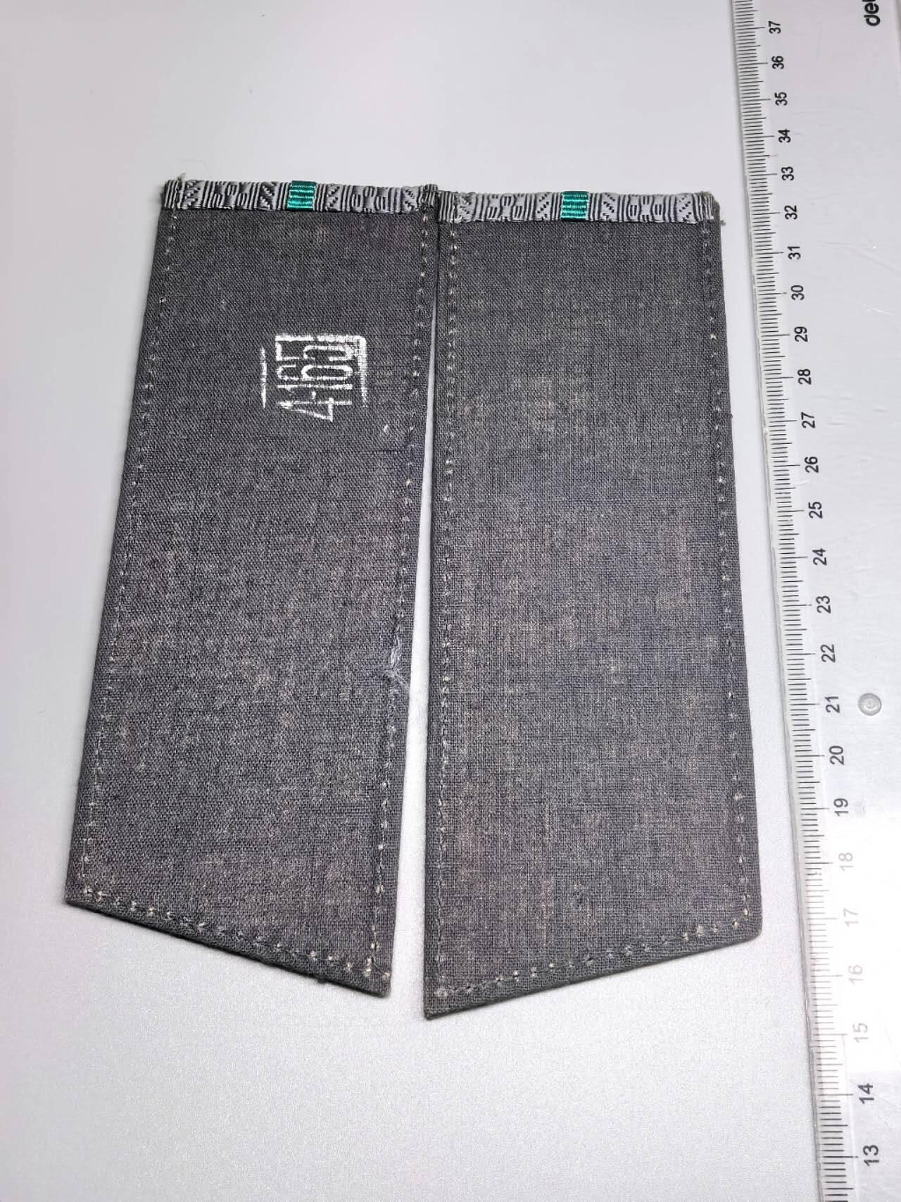 小驴勋章奖章收藏11月8日周六晚6点拍卖（珍爱和平，收藏战争，铭记历史，勿忘国耻，忠党爱国。有偿代拍，送拍规则在简介最后，参拍须阅读规则后再参拍，关系到运费包装发货时效真假辨别等关键信息，拍卖时不再发原图，看大图店主微信码在最后拍品里） 苏联大衣肩章