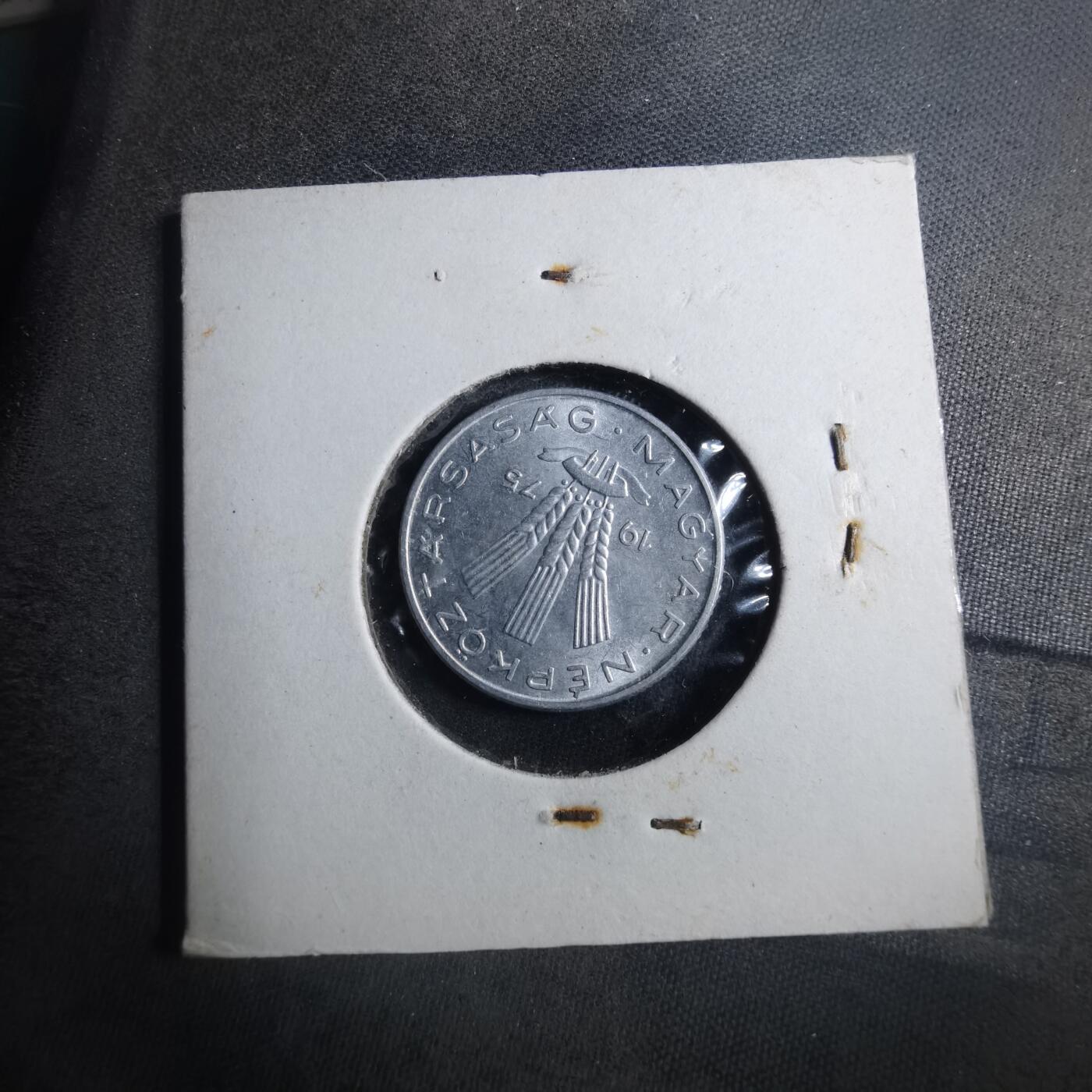 沼泽如烟--第893场 匈牙利1975年20菲勒