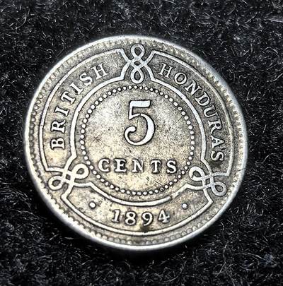 西班牙、丹属西印度、法属殖民地、乌拉圭银币古铜币，周五晚上九点倒数截拍，满百包邮，可寄存半年，喜欢朋友微信扫描二维码可直接参拍 - AU英属洪都拉斯1894年5分小银币，km7