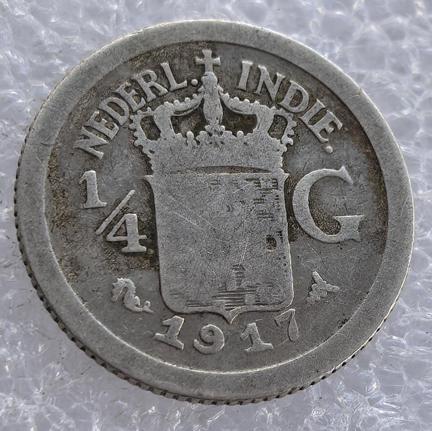  外国优质老铜币银币，周六九点倒数截拍，满百包邮，可寄存半年，喜欢朋友微信扫描二维码可直接参拍