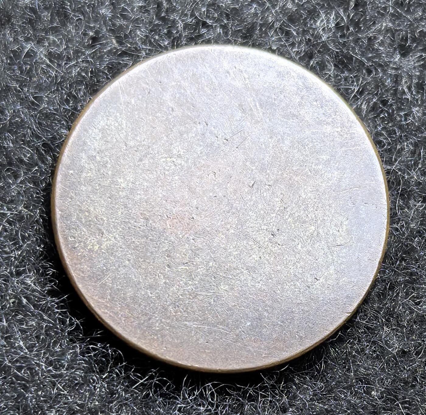 西班牙、丹属西印度、法属殖民地、乌拉圭银币古铜币，周五晚上九点倒数截拍，满百包邮，可寄存半年，喜欢朋友微信扫描二维码可直接参拍 法属西印度群岛1779年1斯坦皮海地、瓜德罗普、马提尼克使用km2