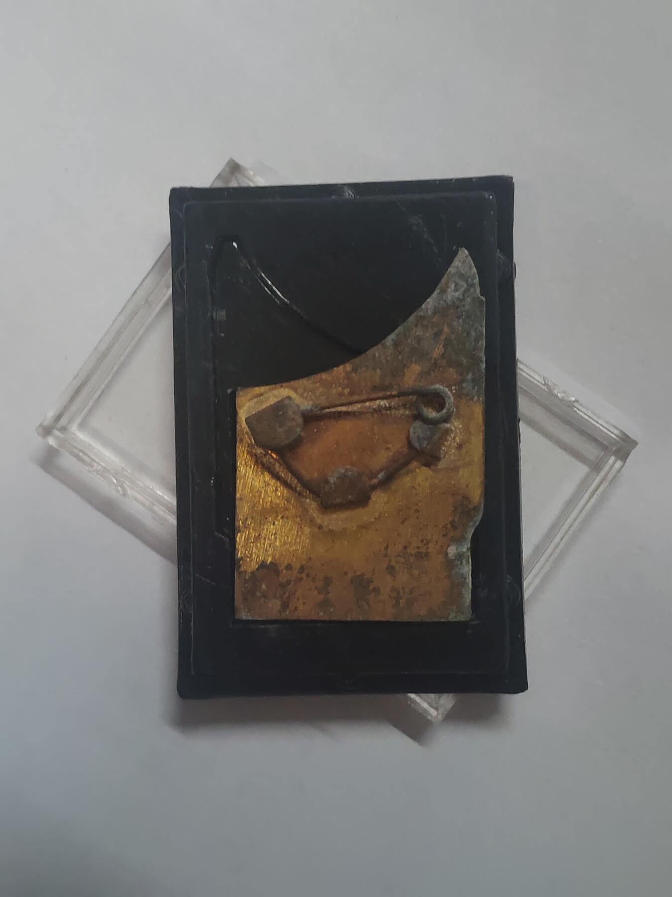 荷兰第128期勋赏拍卖 民主德国体育与技术协会证章 带原盒