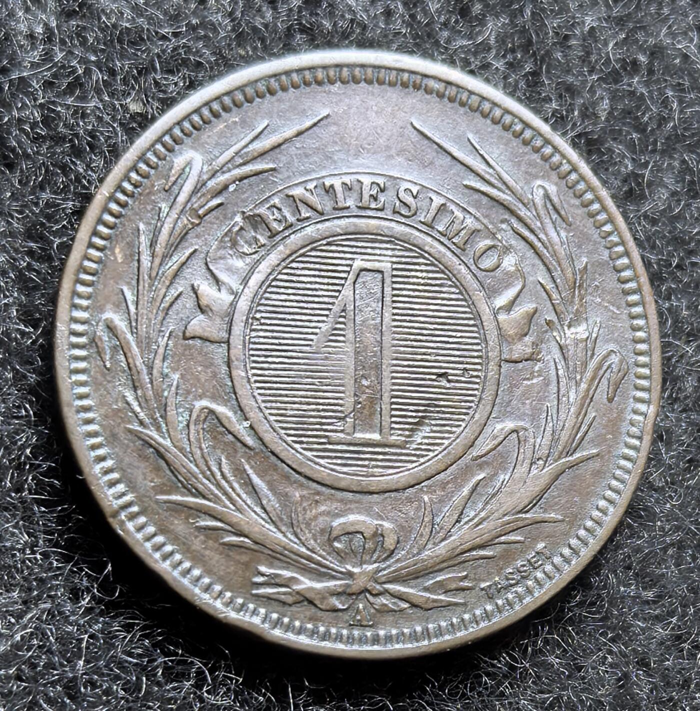 西班牙、丹属西印度、法属殖民地、乌拉圭银币古铜币，周五晚上九点倒数截拍，满百包邮，可寄存半年，喜欢朋友微信扫描二维码可直接参拍 AU品相乌拉圭1869年1分，km11