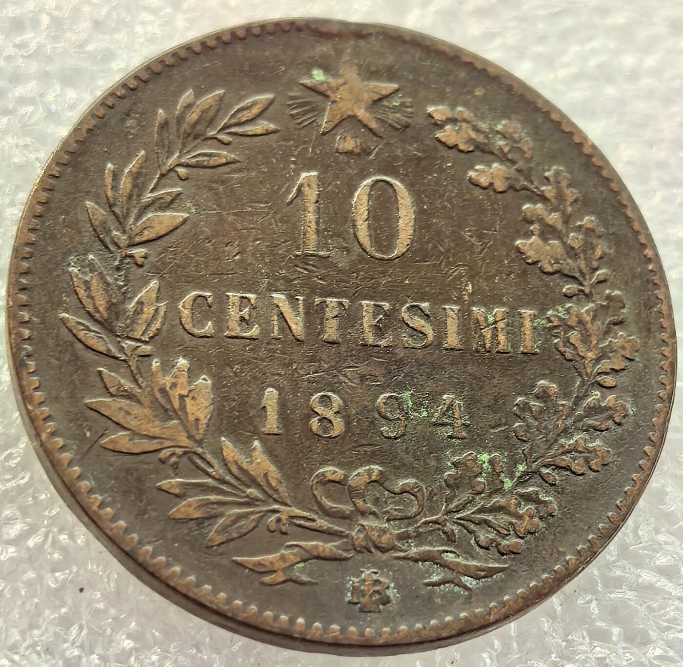  外国优质老铜币银币，周六九点倒数截拍，满百包邮，可寄存半年，喜欢朋友微信扫描二维码可直接参拍