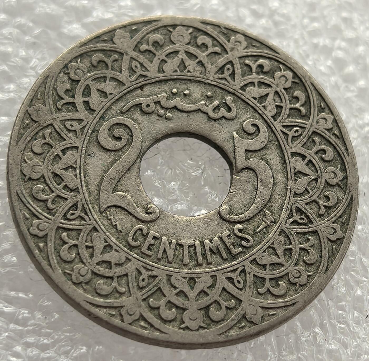  外国优质老铜币银币，周六九点倒数截拍，满百包邮，可寄存半年，喜欢朋友微信扫描二维码可直接参拍