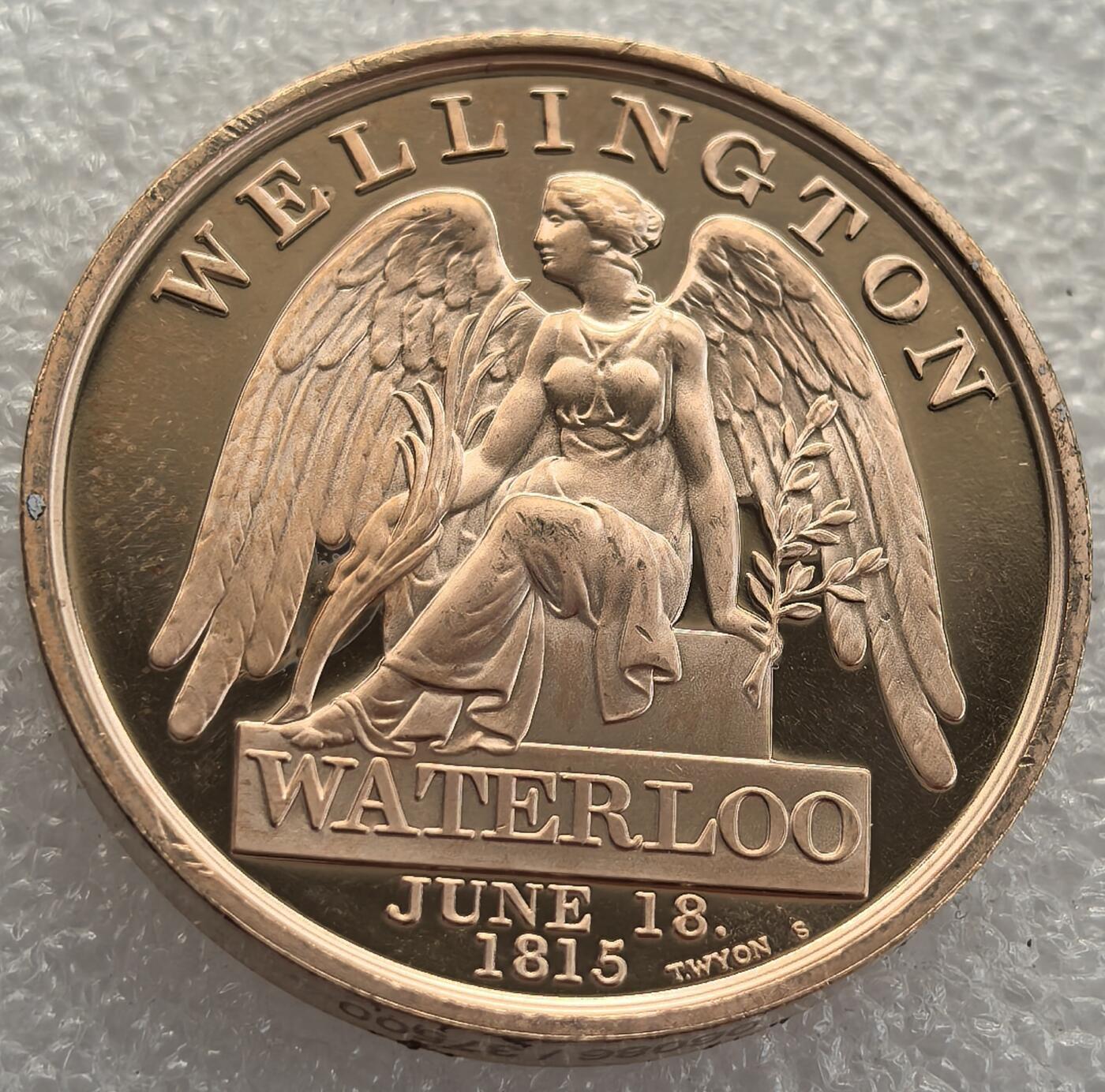  外国优质老铜币银币，周六九点倒数截拍，满百包邮，可寄存半年，喜欢朋友微信扫描二维码可直接参拍