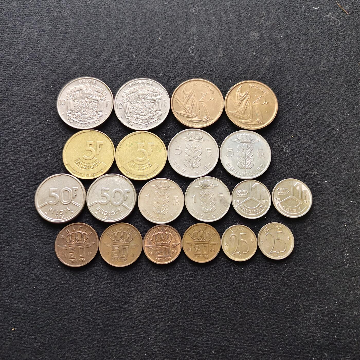 【全场包邮】纯粹捡漏拍474场（免费代拍第11场） 比利时各年份双语言版本好品相20枚大全套