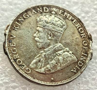  外国优质老铜币银币，周六九点倒数截拍，满百包邮，可寄存半年，喜欢朋友微信扫描二维码可直接参拍 - 镀银香港1931年一仙