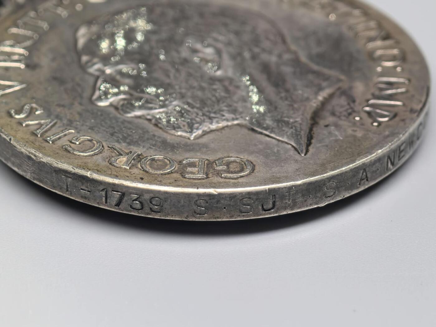 小驴勋章奖章收藏11月8日周六晚6点拍卖（珍爱和平，收藏战争，铭记历史，勿忘国耻，忠党爱国。有偿代拍，送拍规则在简介最后，参拍须阅读规则后再参拍，关系到运费包装发货时效真假辨别等关键信息，拍卖时不再发原图，看大图店主微信码在最后拍品里）