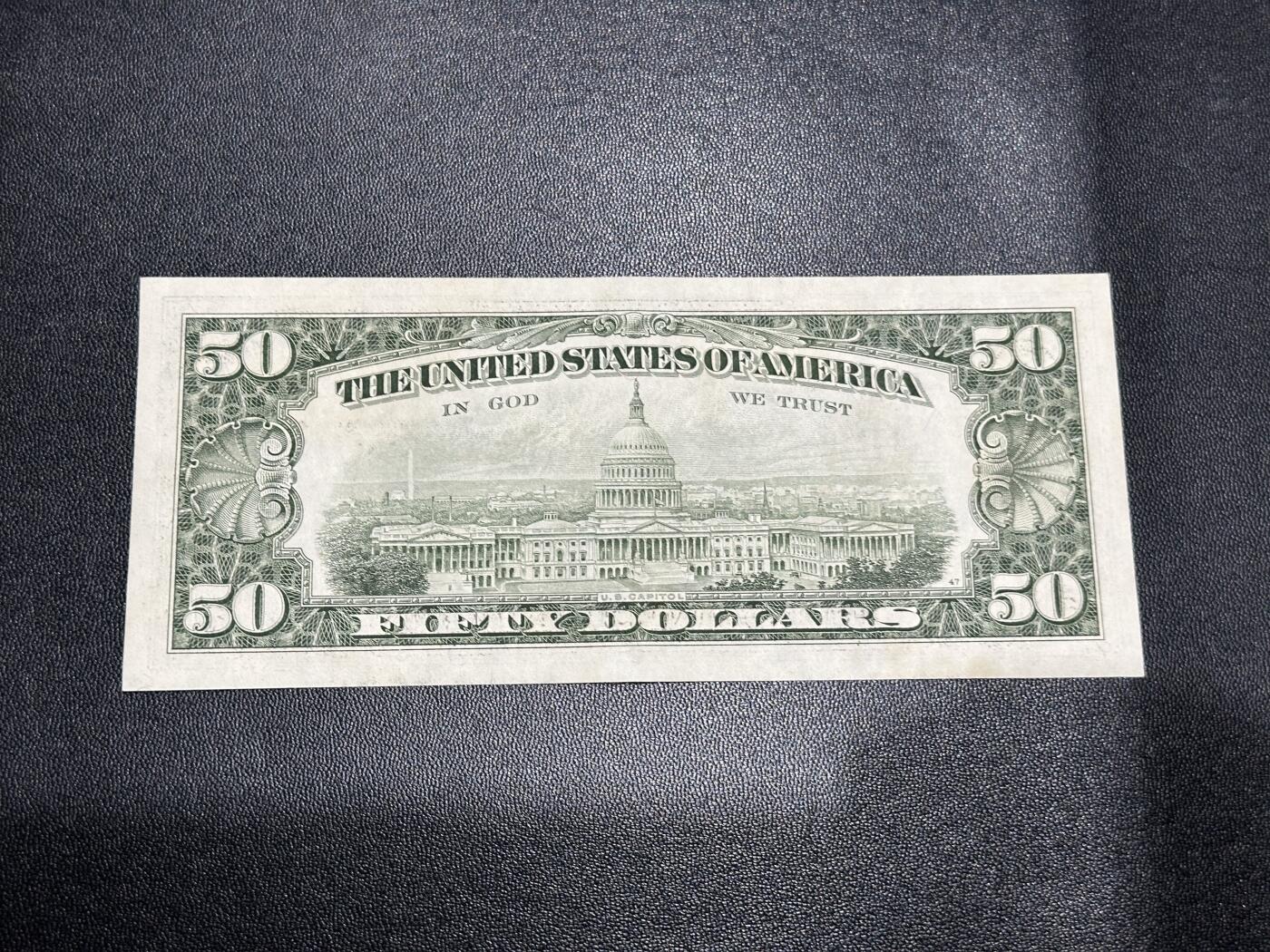 《外钞收藏家》第五百八十二期（精品场）（本平台长期征集拍品、欢迎藏友们联系合作） 1985年美国小头版50美元 AU品相 软折