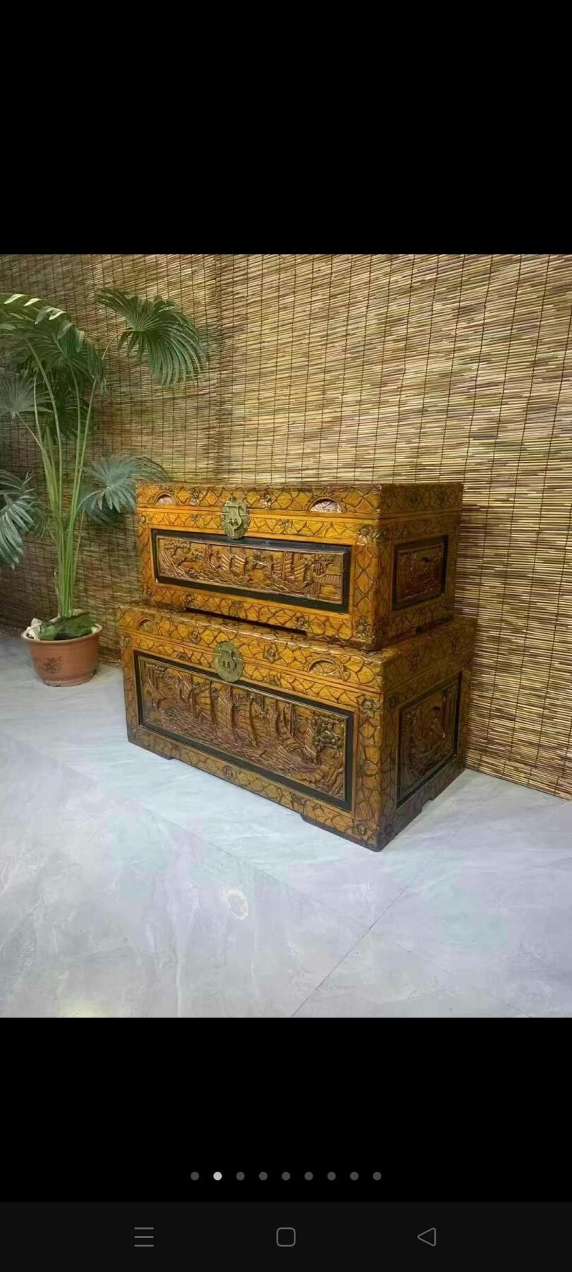 解放时期画箱（樟木），高浮雕，满工雕刻，采用樟木大板材，厚度2公分，雕刻一帆风顺，品相佳，入手即用，大箱100/54/49，小箱88/44/38