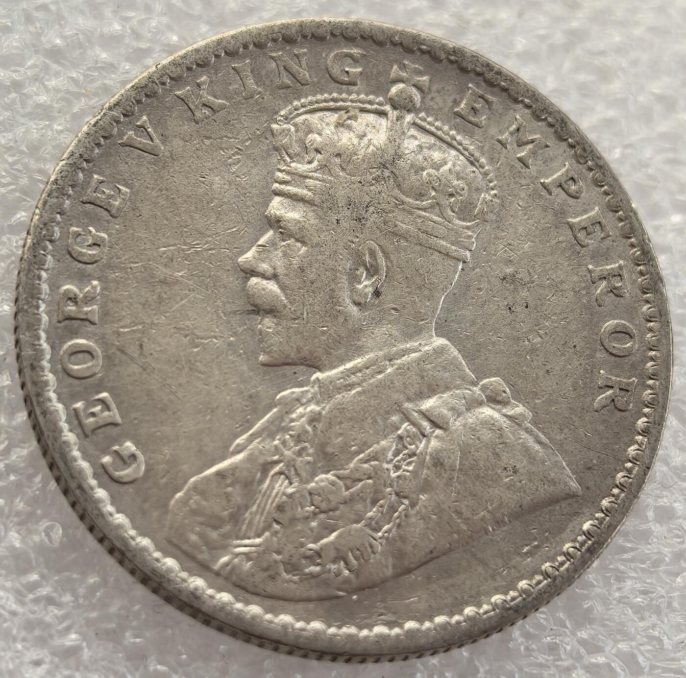  外国优质老铜币银币，周六九点倒数截拍，满百包邮，可寄存半年，喜欢朋友微信扫描二维码可直接参拍 印度乔治五世1916年1卢布银币