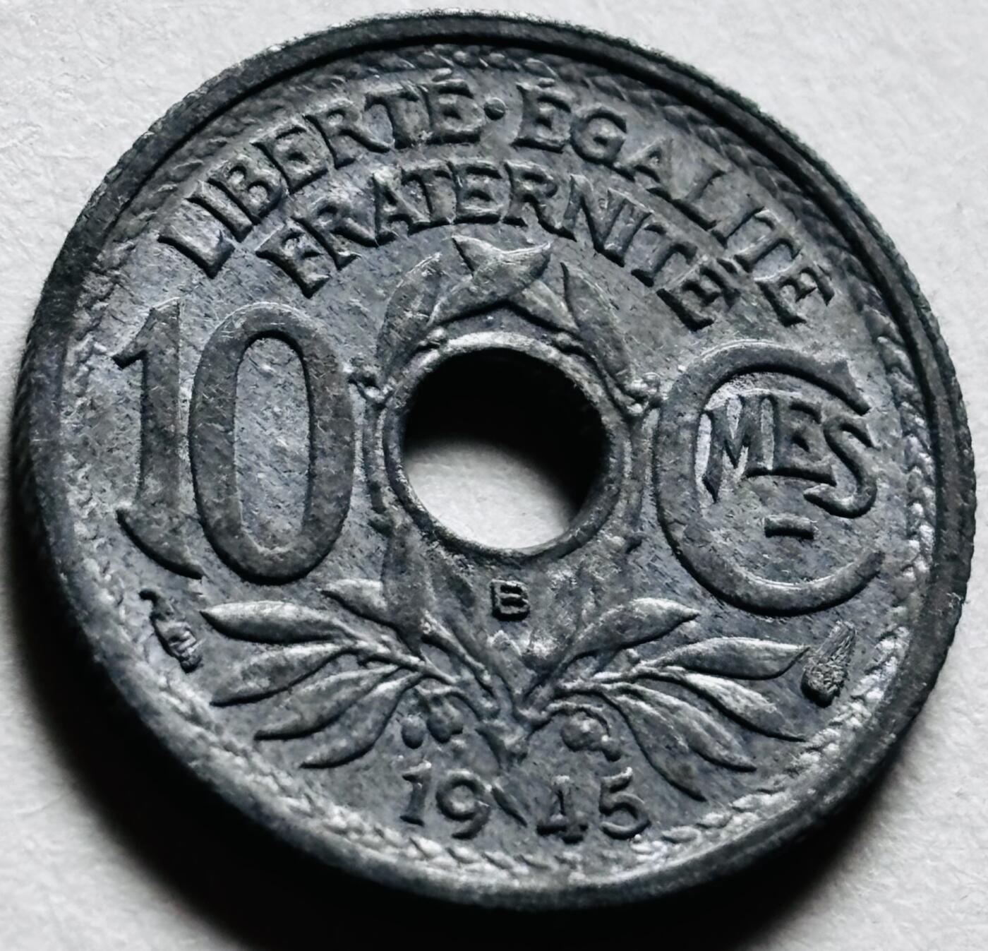 文馨钱币收藏第 279 场，银币，纪念铜章场 长期接收代拍品 MS 级别未流通状态 1945 年法国二战末期 10 分锌币 B 厂标，第五版首发年，只发行 2 年时间，较为少见