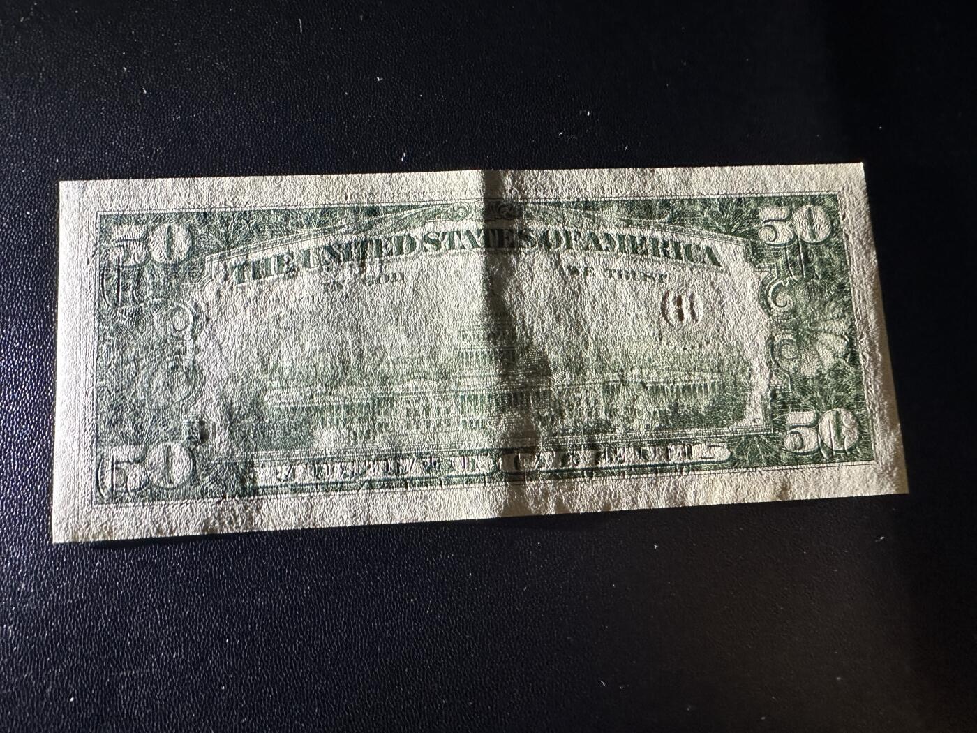 《外钞收藏家》第五百八十二期（精品场）（本平台长期征集拍品、欢迎藏友们联系合作） 1985年美国小头版50美元 AU品相 软折