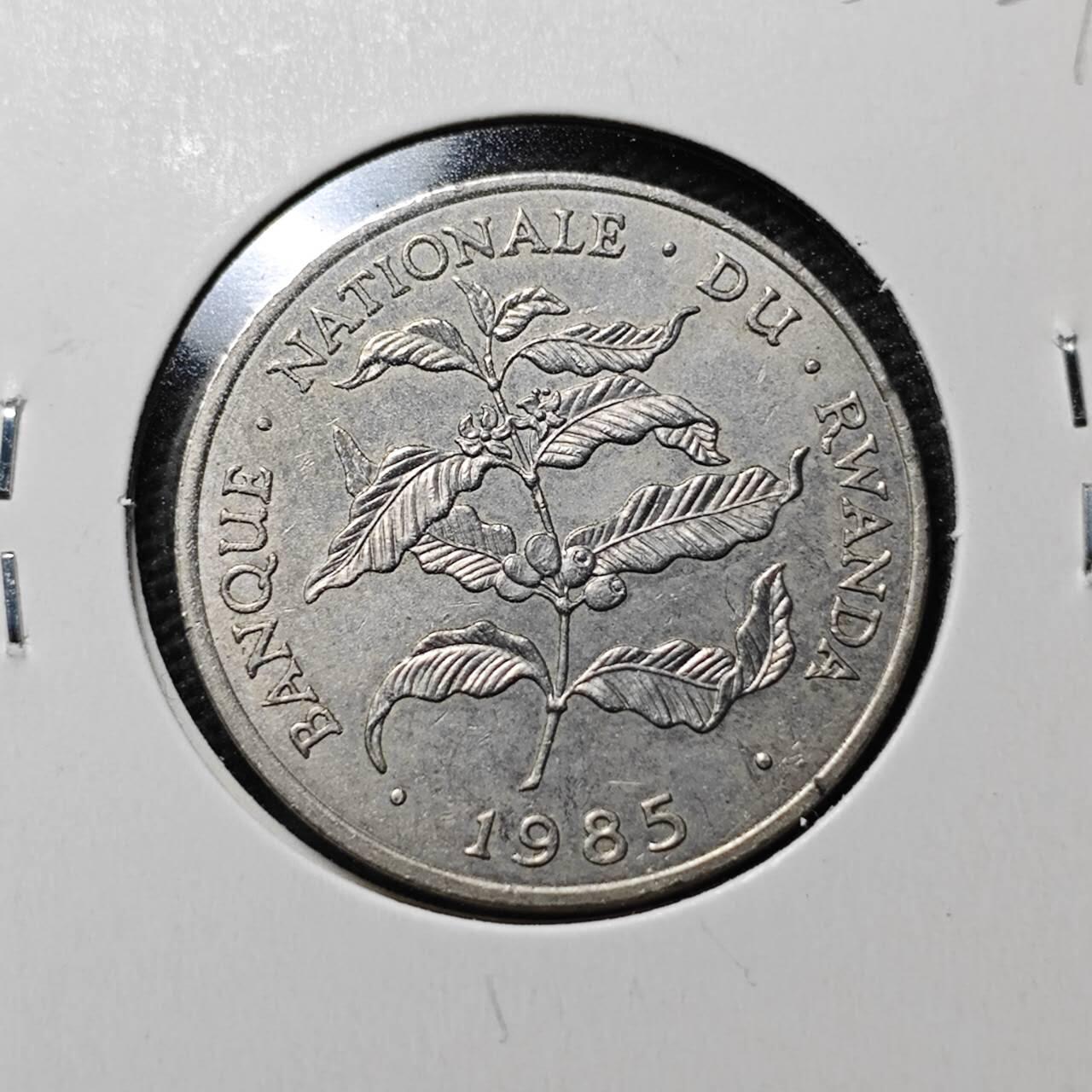 KK钱币收藏小铺  第365场  2月预留时间 周末发货  1985卢旺达10法郎