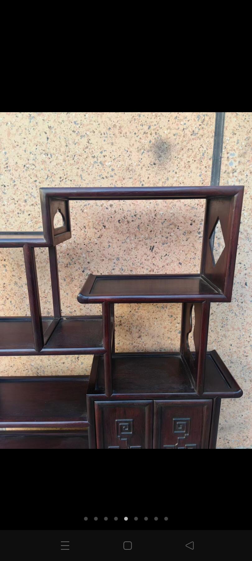 民国时期老红木（大红酸枝交趾黄檀）博古架一对，造型独特独树一帆，传承百年老皮壳老包浆卯榫结构，整体结实不松动经济实惠耐用，入手即用无需忧虑！