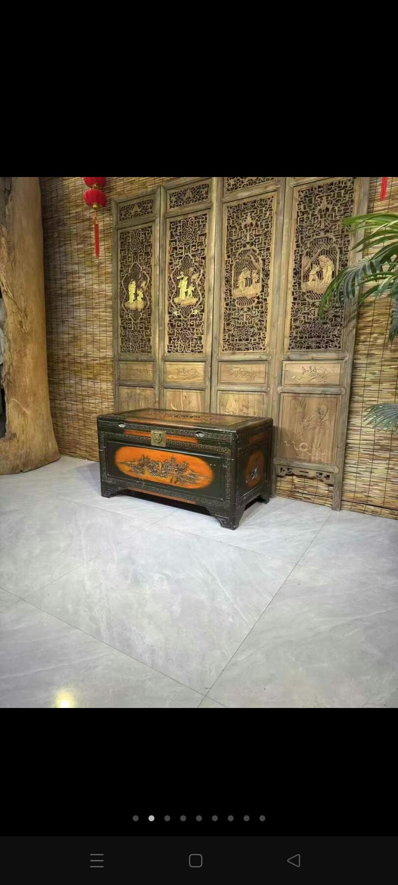 解放时期樟木箱，满雕工（五面雕工），内带隔层，收藏字画，收纳衣物，防潮，多防虫蛀正常使用尺寸：100/52/55