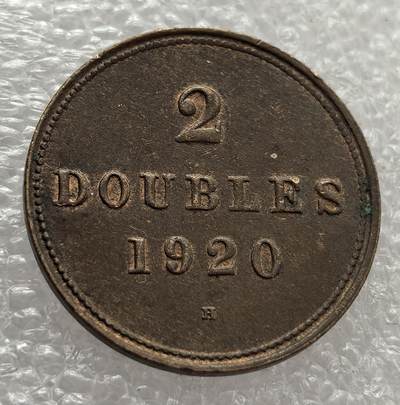  外国优质老铜币银币，周六九点倒数截拍，满百包邮，可寄存半年，喜欢朋友微信扫描二维码可直接参拍 - 极美品带光根西1920年2道布