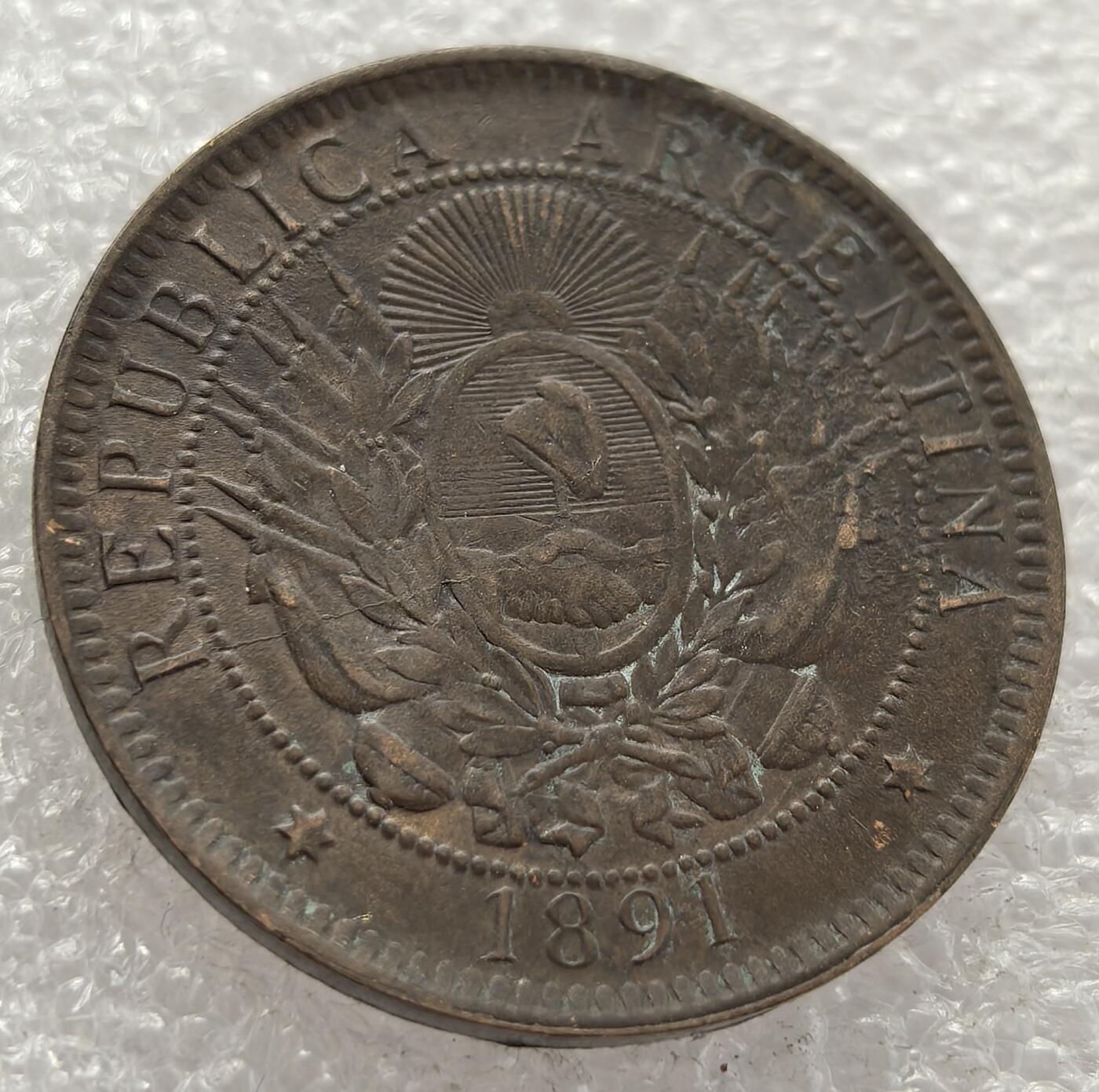  外国优质老铜币银币，周六九点倒数截拍，满百包邮，可寄存半年，喜欢朋友微信扫描二维码可直接参拍