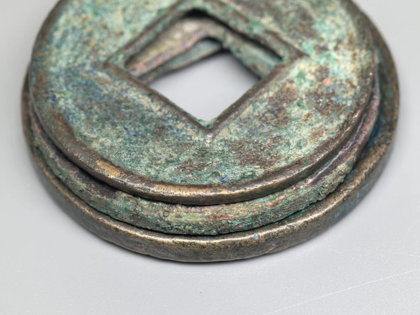 小驴勋章奖章收藏11月8日周六晚6点拍卖（珍爱和平，收藏战争，铭记历史，勿忘国耻，忠党爱国。有偿代拍，送拍规则在简介最后，参拍须阅读规则后再参拍，关系到运费包装发货时效真假辨别等关键信息，拍卖时不再发原图，看大图店主微信码在最后拍品里） 大泉五十，品相如图