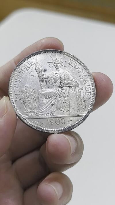 博洋堂“物美丰成”11月精品专场暨第145期（全场包邮） BU状态法属印支1903年坐洋银元，双面带镜面转光，状态极美，坐人女神的五官十分犀利，这种状态的好裸币难寻了，一点点黑渍可以养护去除