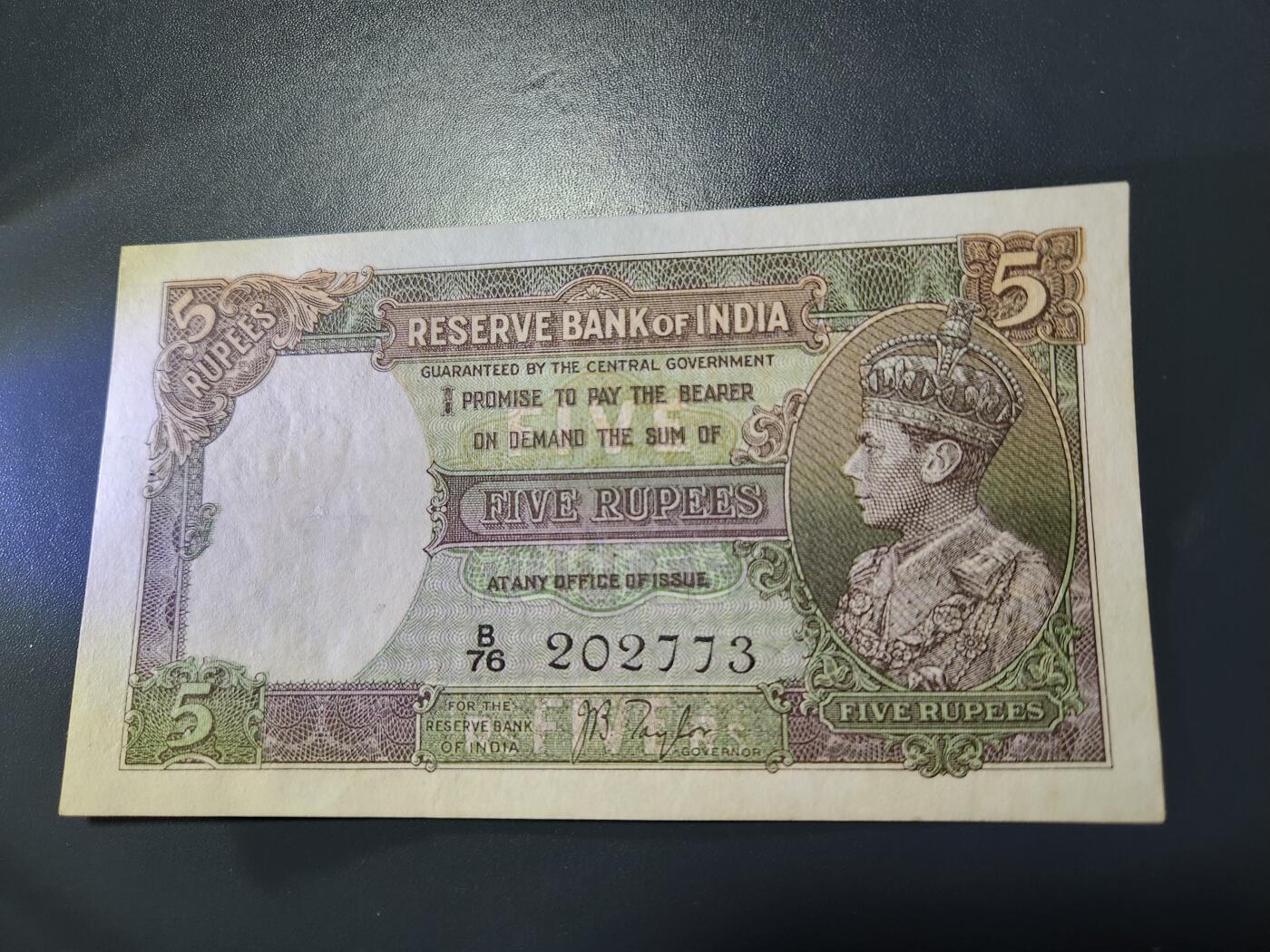 11月9号晚上8点 外国纸币自动截拍第54场 印度1937年5卢比 JB签名 近新有眼微黄
