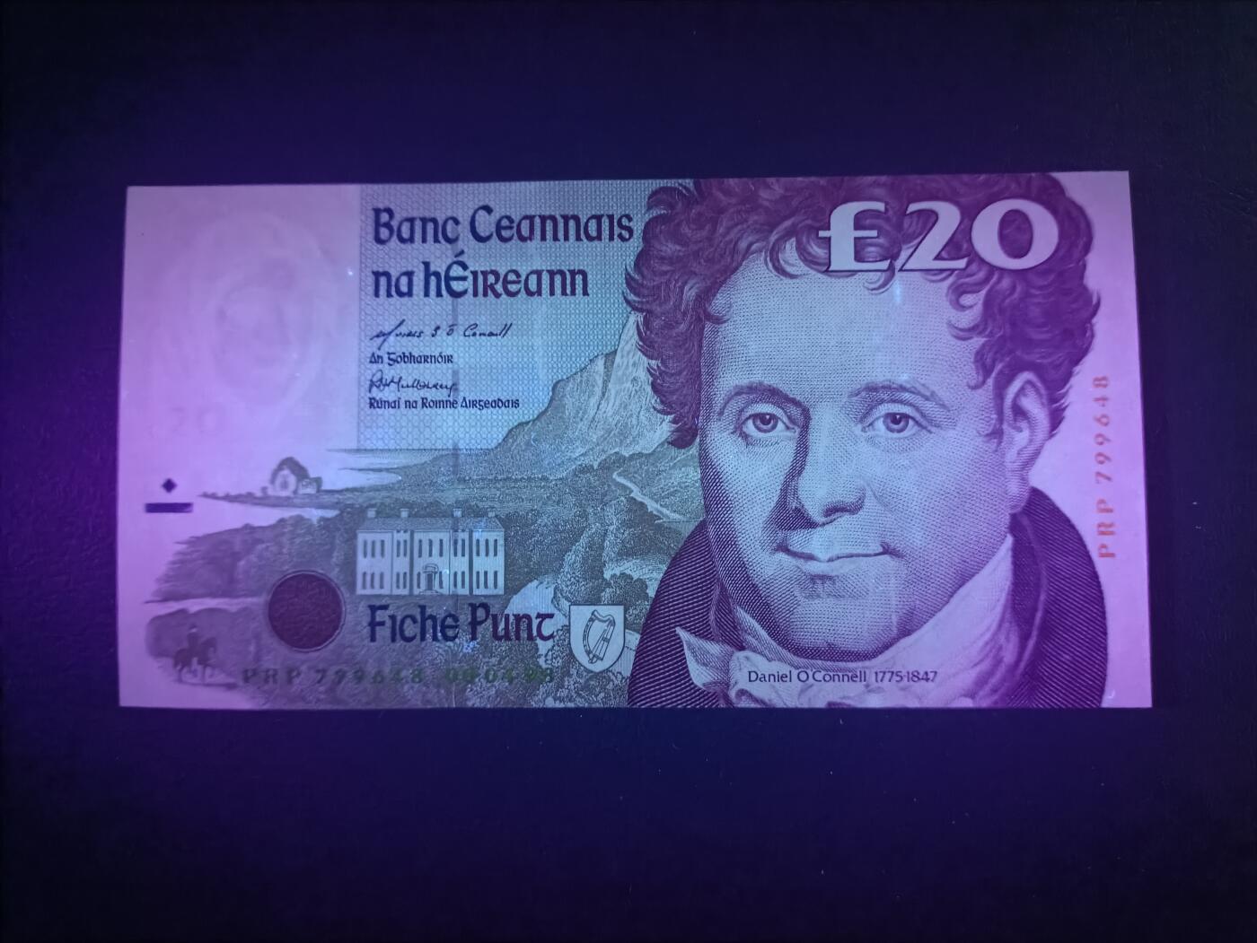 2025十一月第二期，总第200期 爱尔兰1998年20镑AUNC，独立领袖康奈尔和爱尔兰宪法