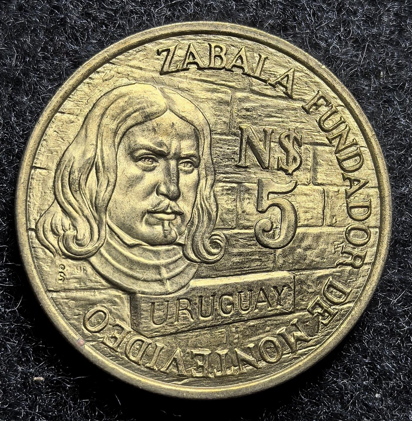 西班牙、丹属西印度、法属殖民地、乌拉圭银币古铜币，周五晚上九点倒数截拍，满百包邮，可寄存半年，喜欢朋友微信扫描二维码可直接参拍 乌拉圭1976年5新比索纪念币发行30万枚,km70