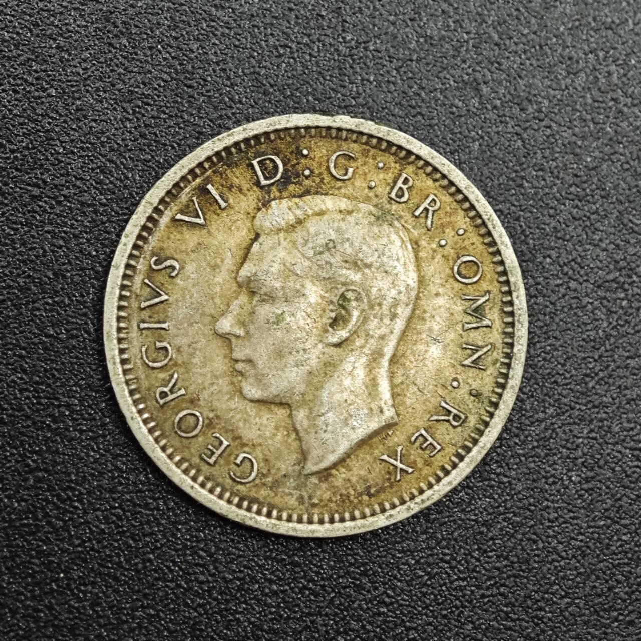 【淘币小摊】实时拍第七百九十拍   散币场   满百包邮可预留二周 每周一统一发货   英国1941年乔治六世3便士银币