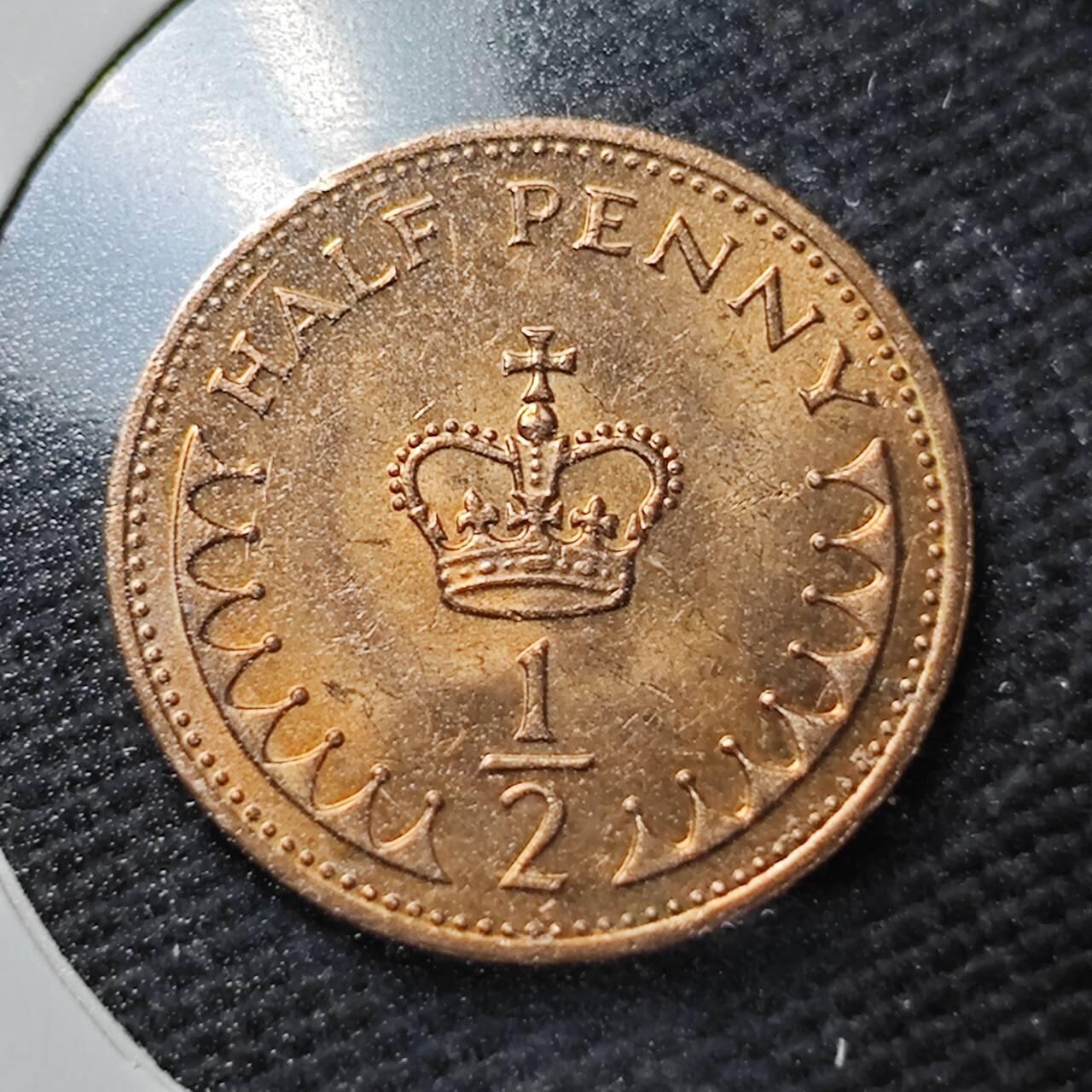 KK钱币收藏小铺  第365场  2月预留时间 周末发货  1983英国半便士铜币 好品