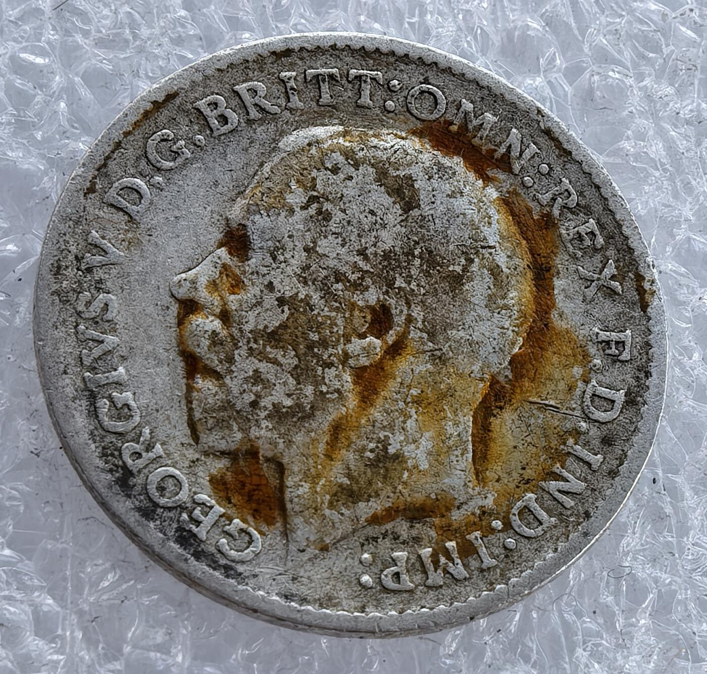  外国优质老铜币银币，周六九点倒数截拍，满百包邮，可寄存半年，喜欢朋友微信扫描二维码可直接参拍 英国1911年3便士银币