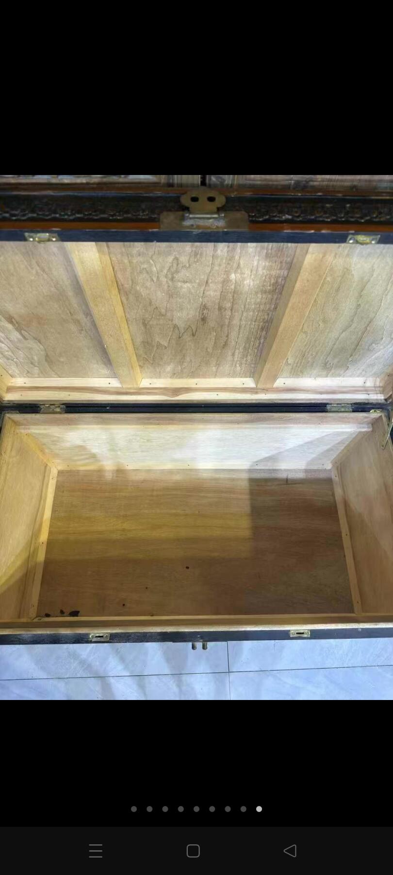 解放时期樟木箱，满雕工（五面雕工），内带隔层，收藏字画，收纳衣物，防潮，多防虫蛀正常使用尺寸：100/52/55